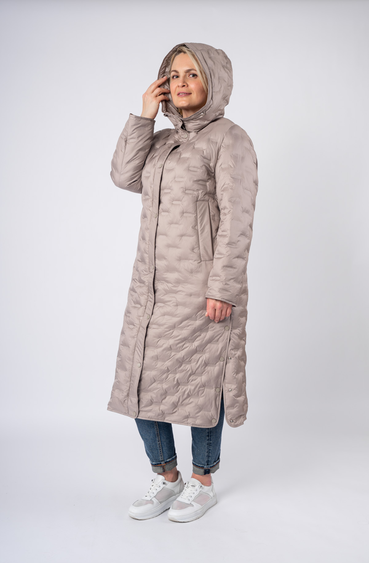 Куртка женская демисезонная FULTANI 735 с капюшоном Куртка женская демисезонная FULTANI 735 с капюшоном