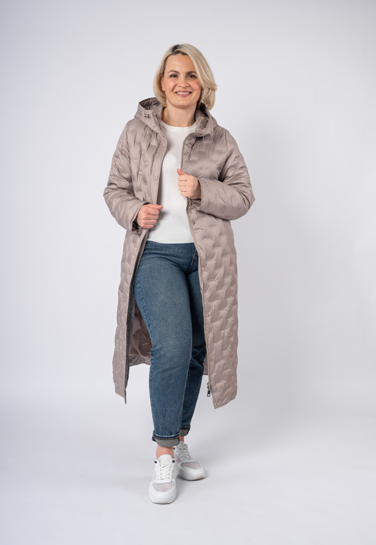 Куртка женская демисезонная FULTANI 735 с капюшоном Куртка женская демисезонная FULTANI 735 с капюшоном