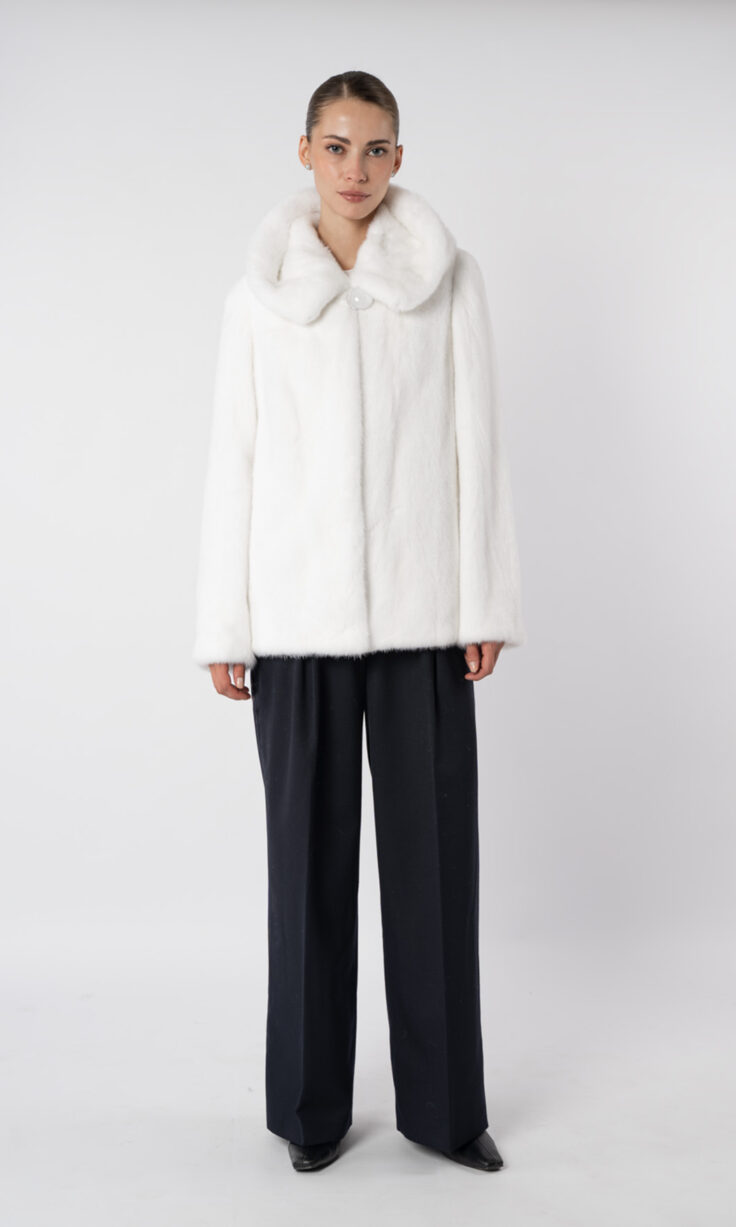 Шуба женская из меха норки Аделина 2001 с капюшоном