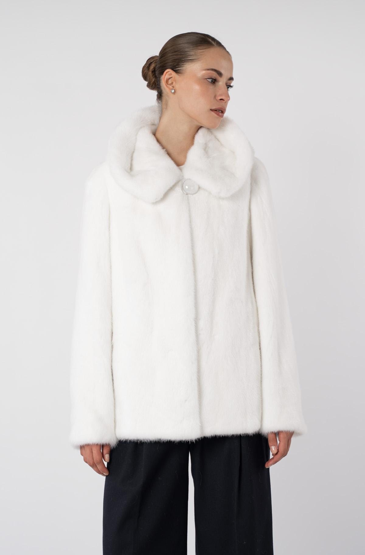 Шуба женская из меха норки Аделина 2001 с капюшоном Шуба женская из меха норки Аделина 2001 с капюшоном