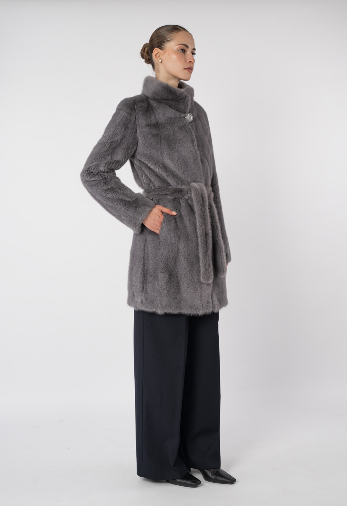 Шуба женская из меха норки Френч Клс Шуба женская из меха норки Френч Клс