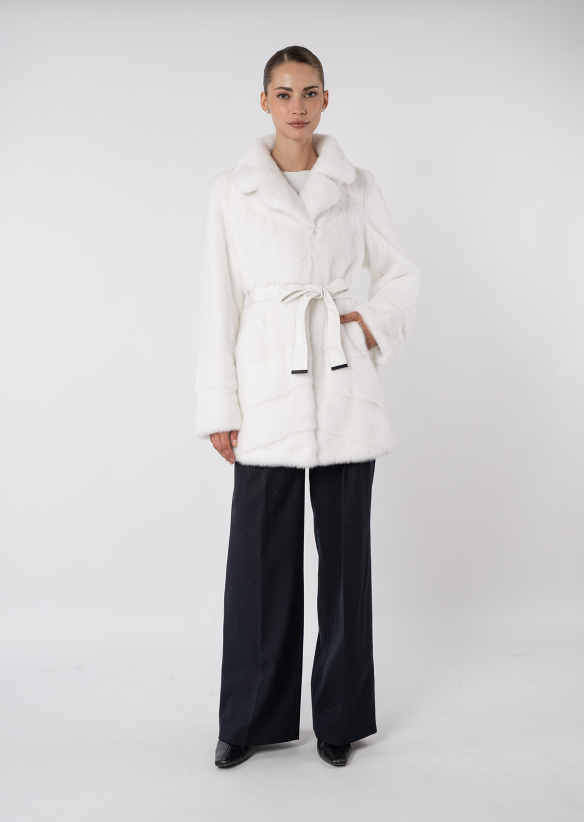 Шуба женская из меха норки 18103 Шуба женская из меха норки 18103