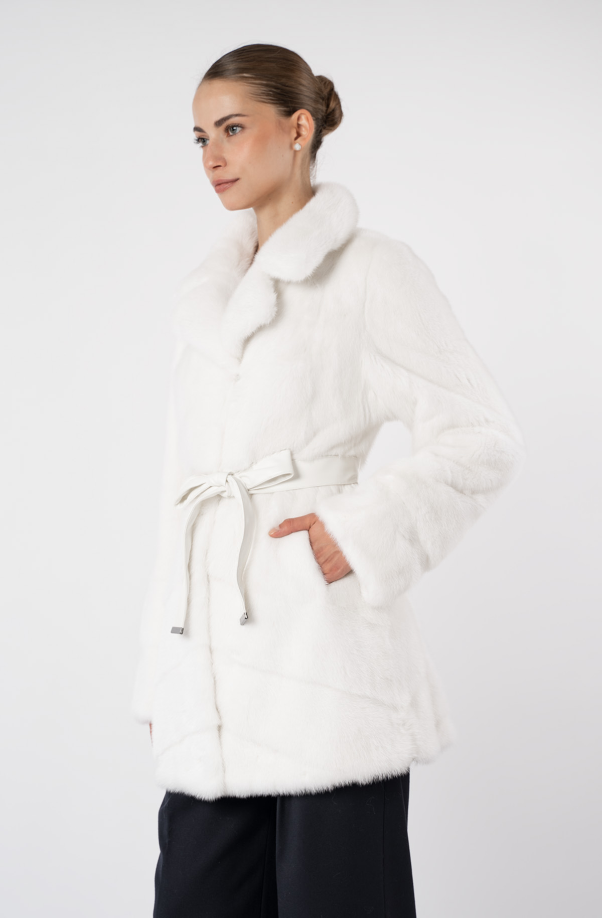 Шуба женская из меха норки 18103 Шуба женская из меха норки 18103