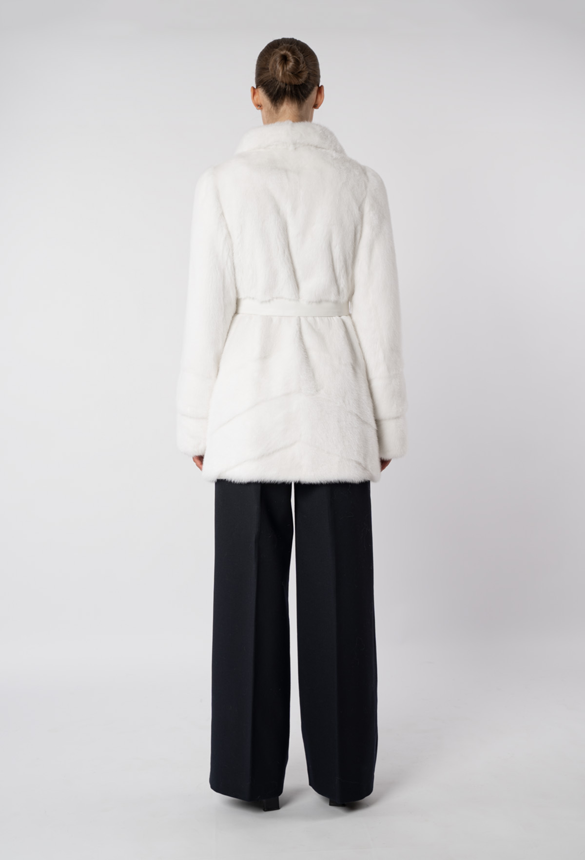 Шуба женская из меха норки 18103 Шуба женская из меха норки 18103