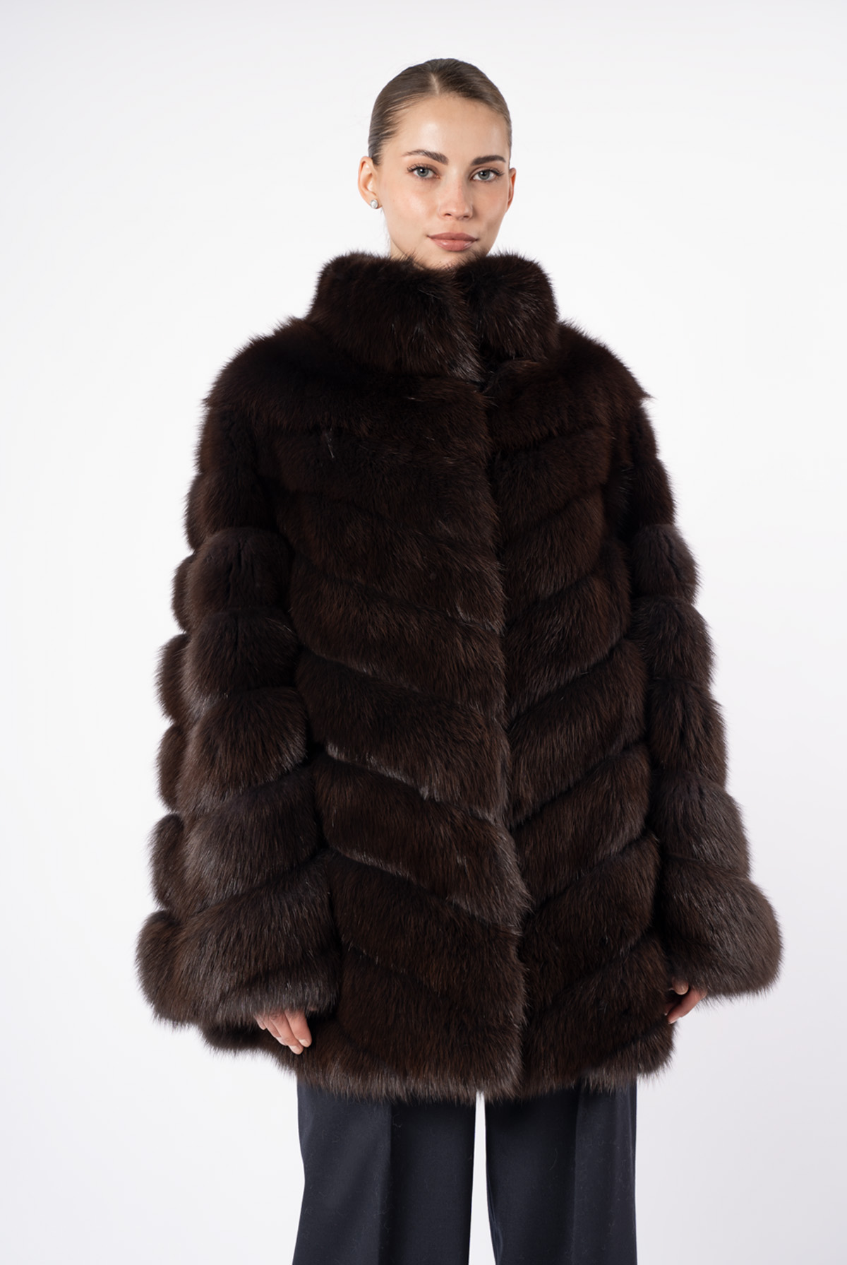 Шуба женская из меха куницы Меха России С-10 Шуба женская из меха куницы Меха России С-10