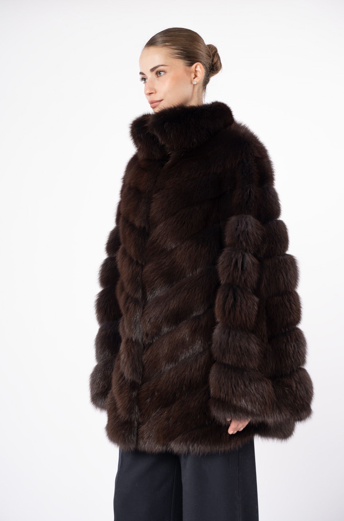 Шуба женская из меха куницы Меха России С-10 Шуба женская из меха куницы Меха России С-10