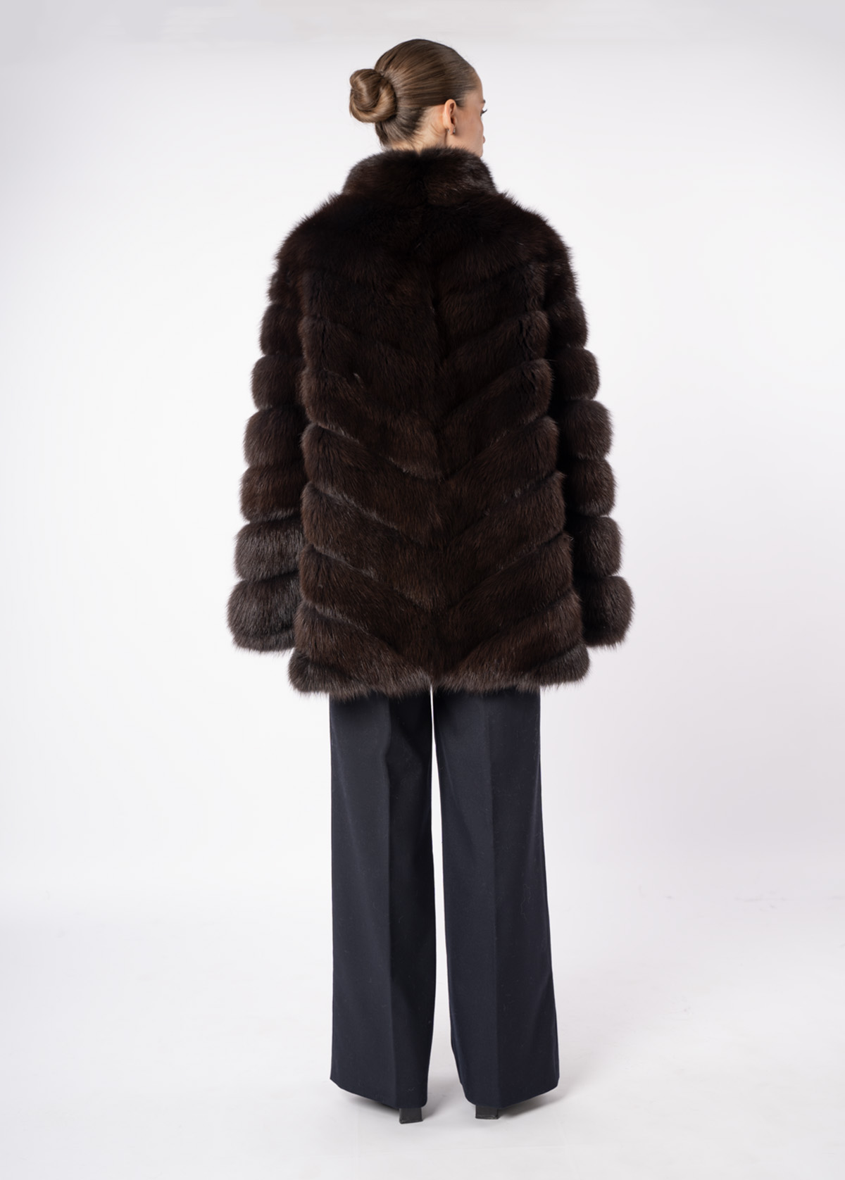 Шуба женская из меха куницы Меха России С-10 Шуба женская из меха куницы Меха России С-10