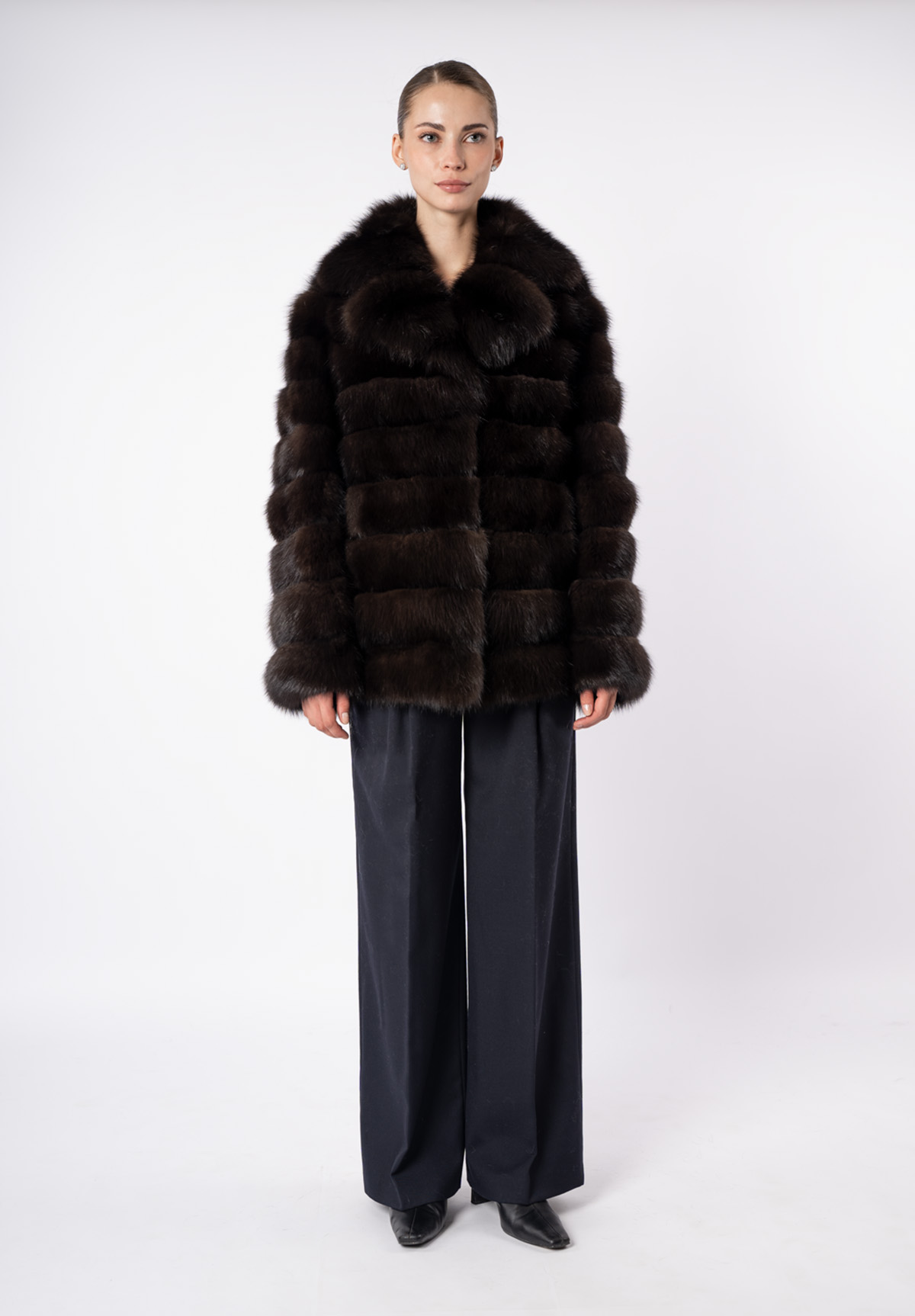 Шуба женская из меха куницы Меха России С-1 Шуба женская из меха куницы Меха России С-1