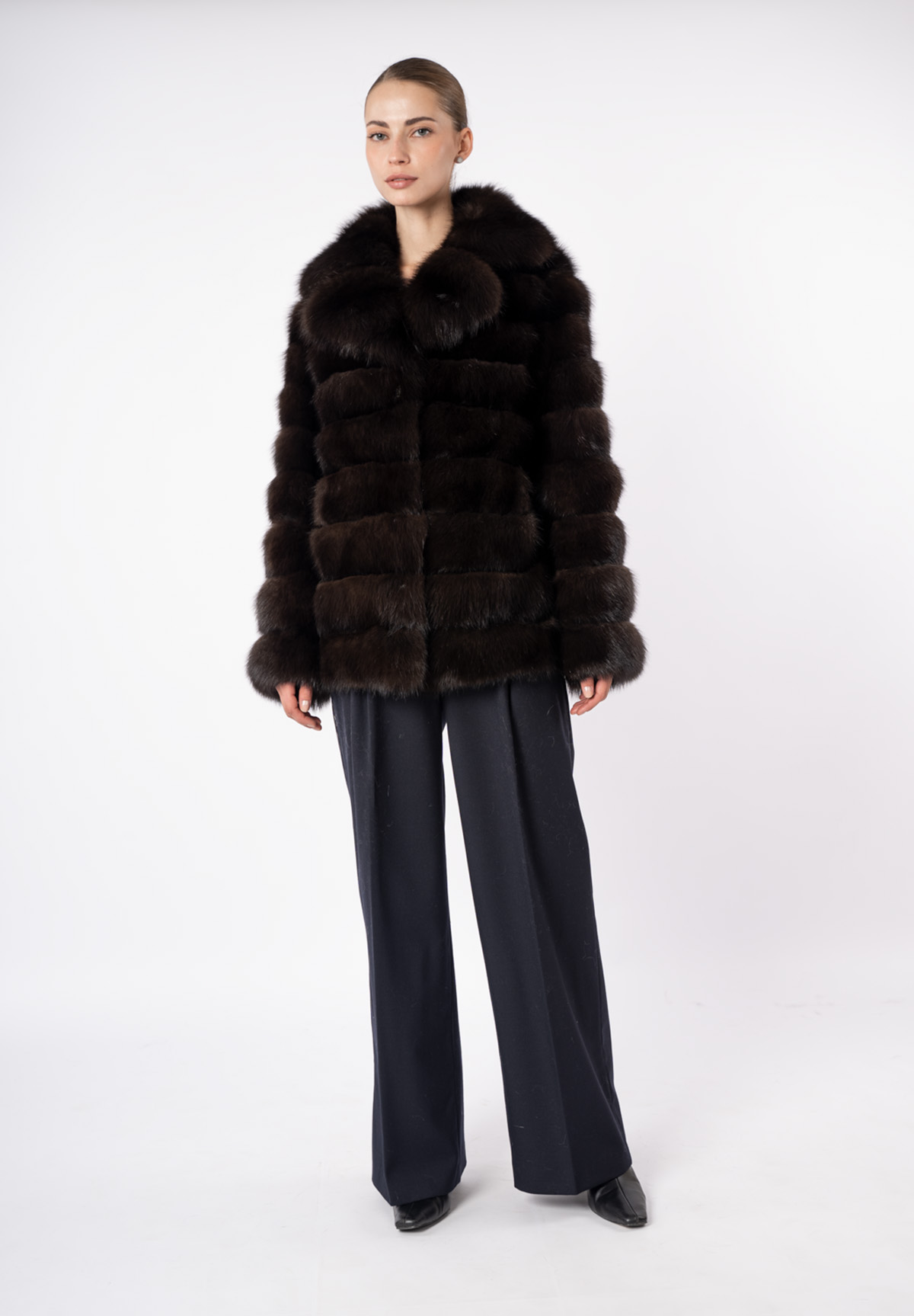 Шуба женская из меха куницы Меха России С-1 Шуба женская из меха куницы Меха России С-1