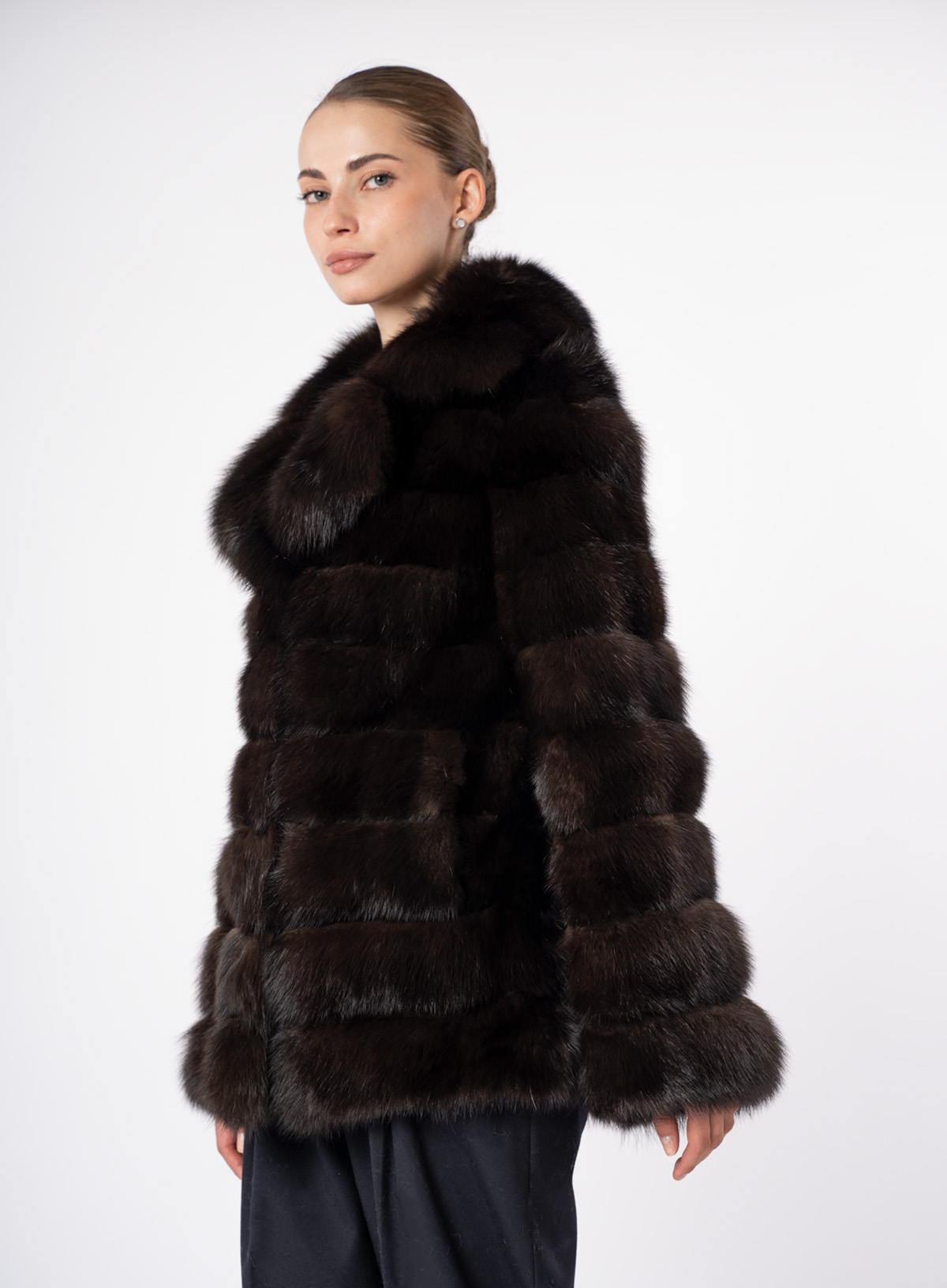 Шуба женская из меха куницы Меха России С-1 Шуба женская из меха куницы Меха России С-1