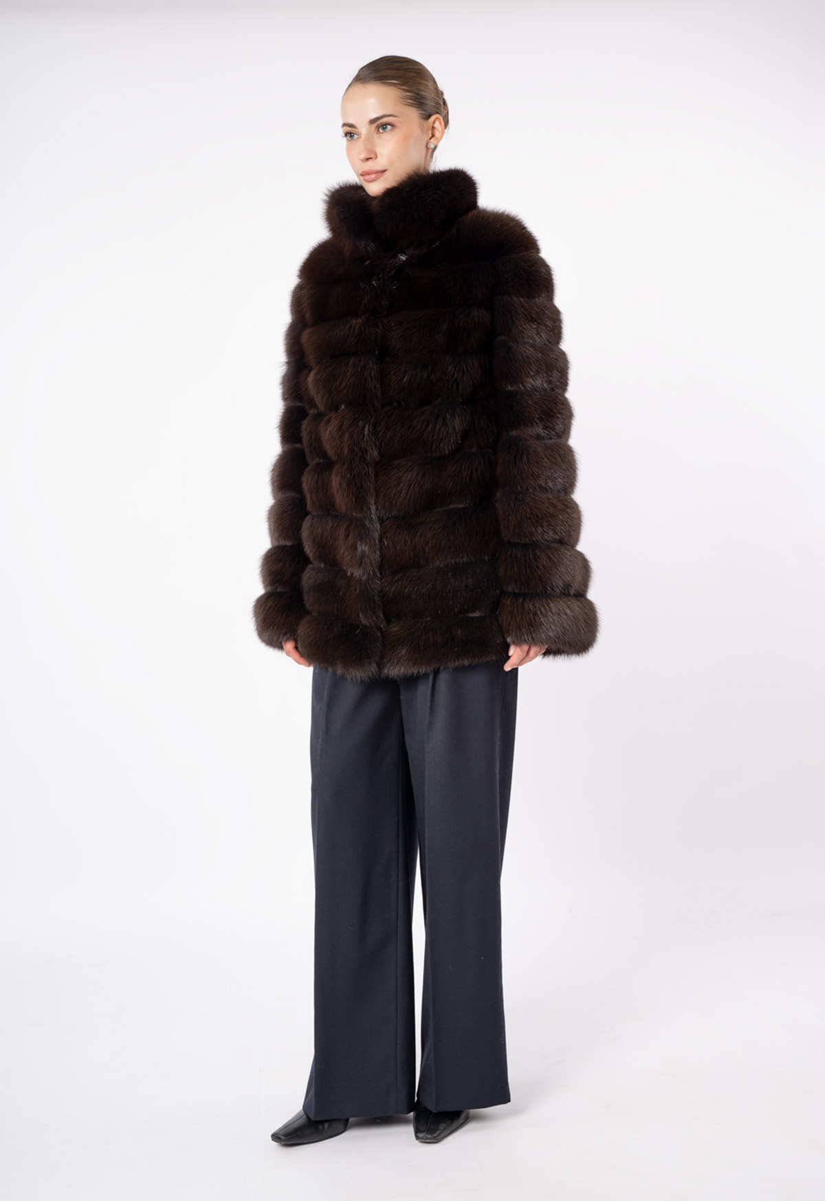 Шуба женская из меха куницы Меха России С-1 Шуба женская из меха куницы Меха России С-1