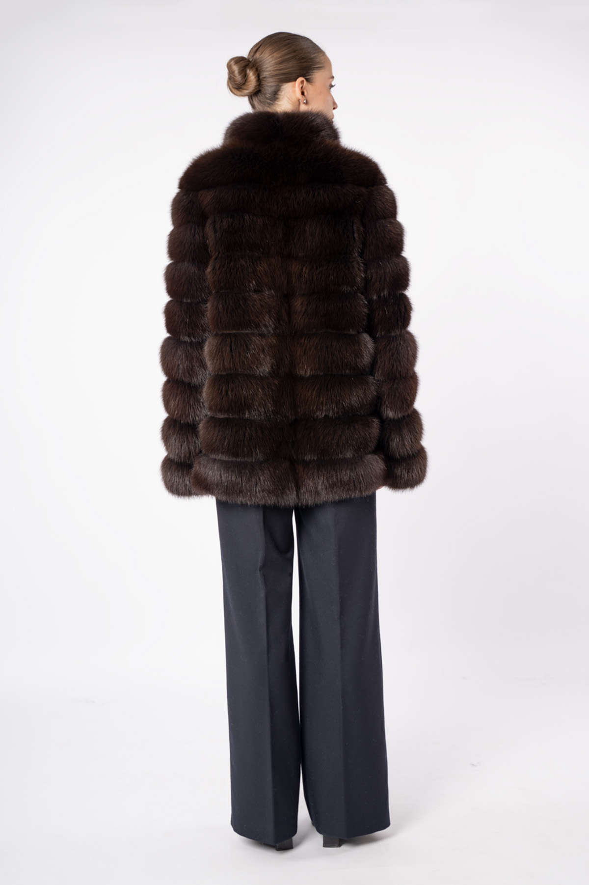 Шуба женская из меха куницы Меха России С-1 Шуба женская из меха куницы Меха России С-1