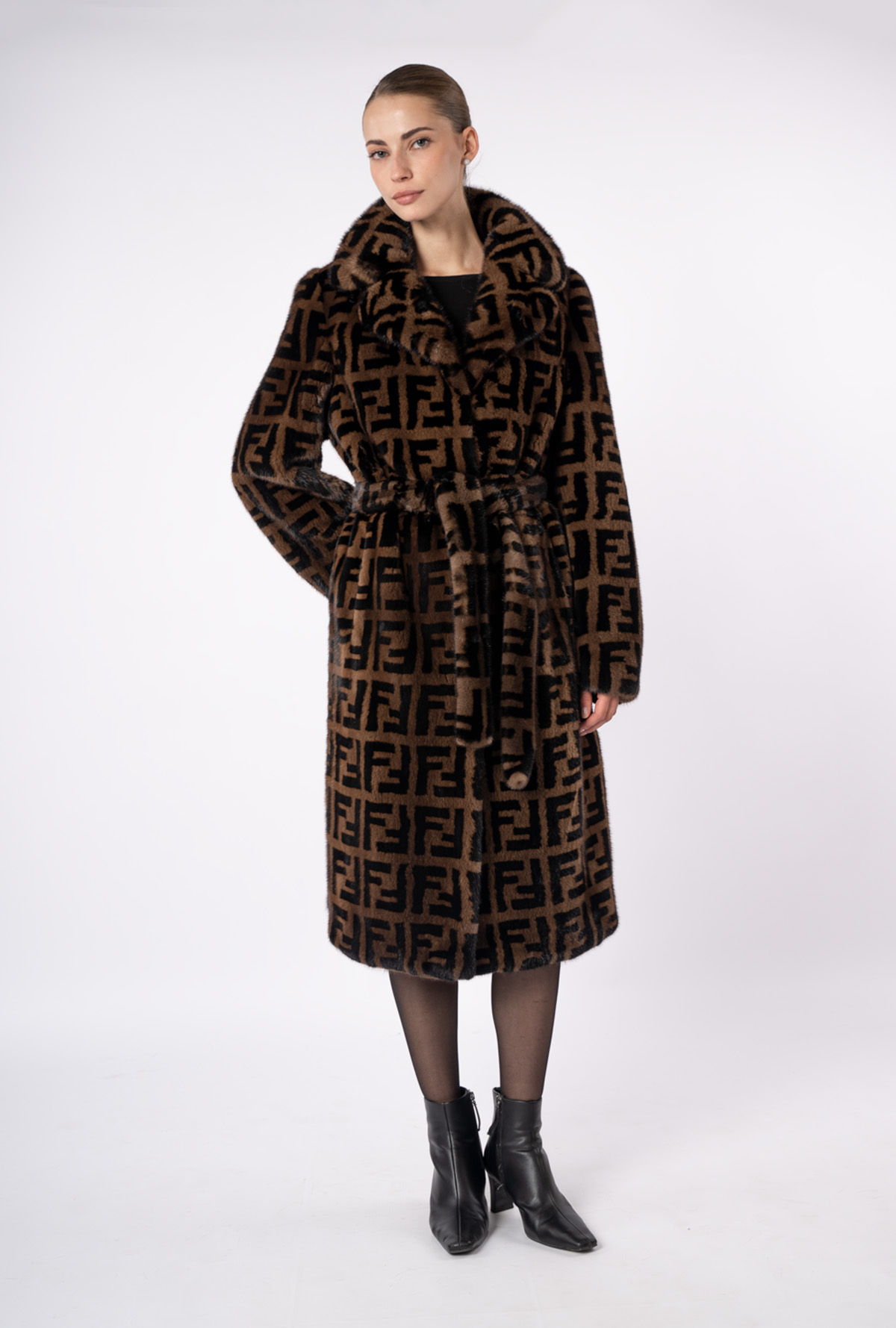 Шуба женская из меха норки Прямая роспуск Шуба женская из меха норки Прямая роспуск