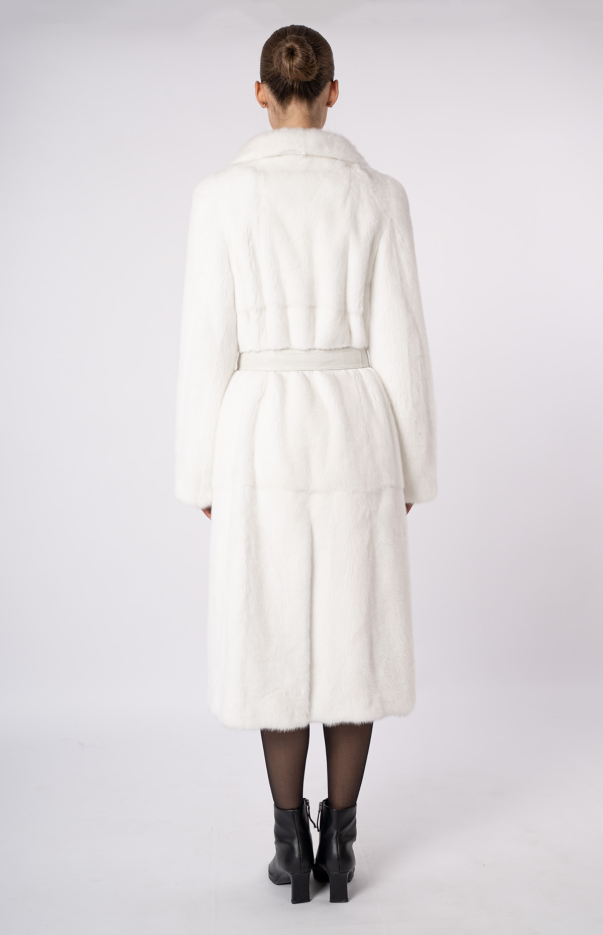 Шуба женская из меха норки 19519 Шуба женская из меха норки 19519