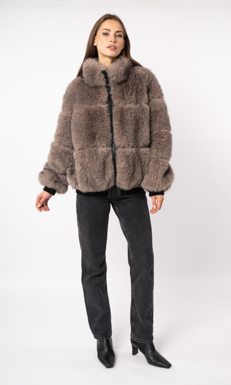 Шуба женская из эко меха под песца Alex ЭМ-348 Шуба женская из эко меха под песца Alex ЭМ-348