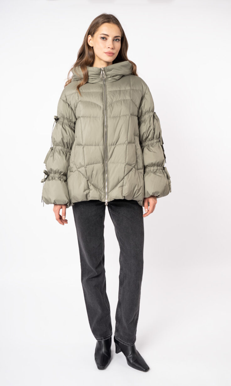 Пуховик женский с капюшоном XINRUIDI 5061 Пуховик женский с капюшоном XINRUIDI 5061