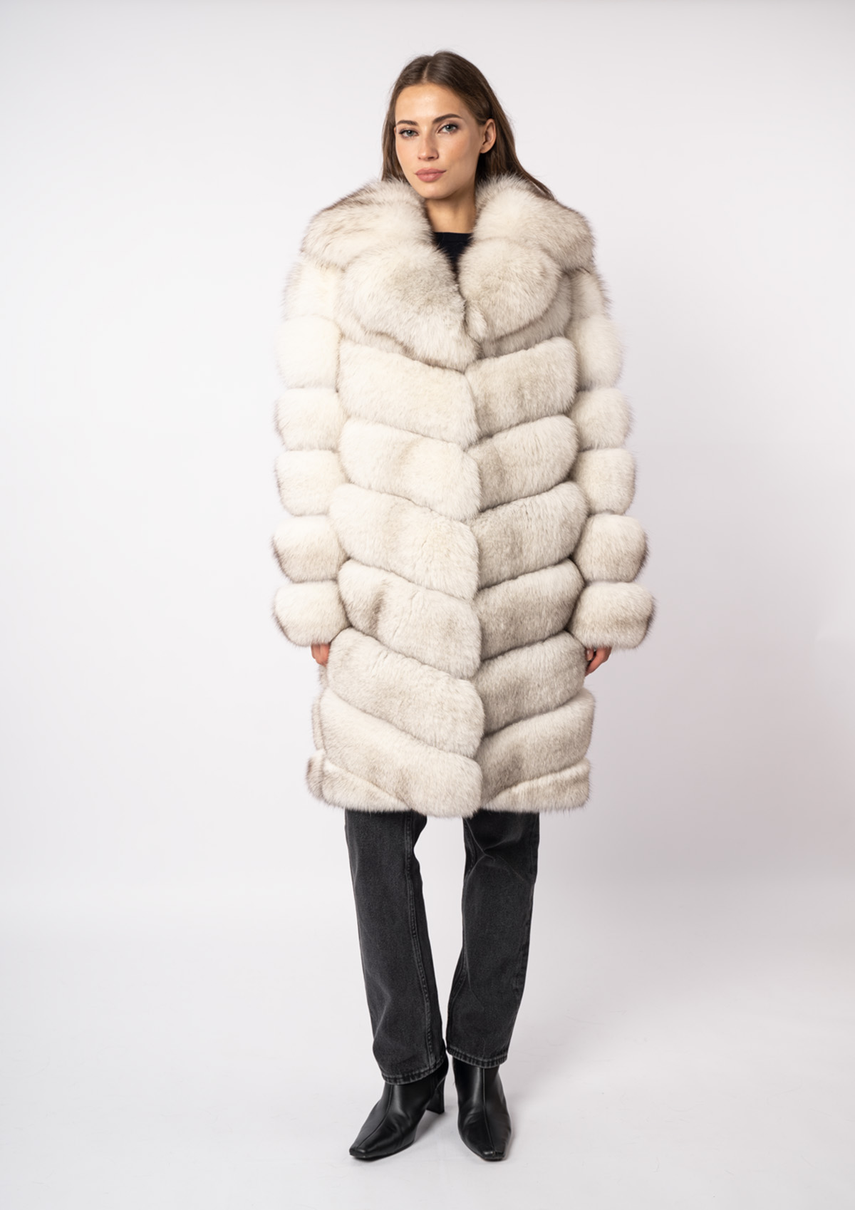 Шуба женская из меха песца Меха России А-4 Шуба женская из меха песца Меха России А-4