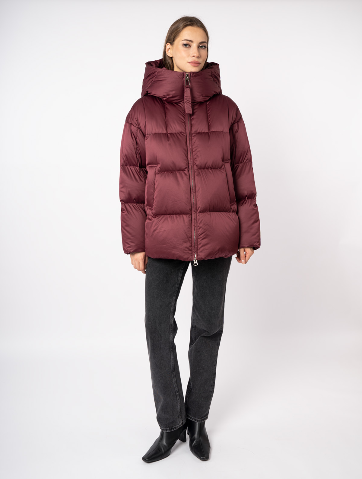 Пуховик женский с капюшоном DEIFY 1197 Пуховик женский с капюшоном DEIFY 1197