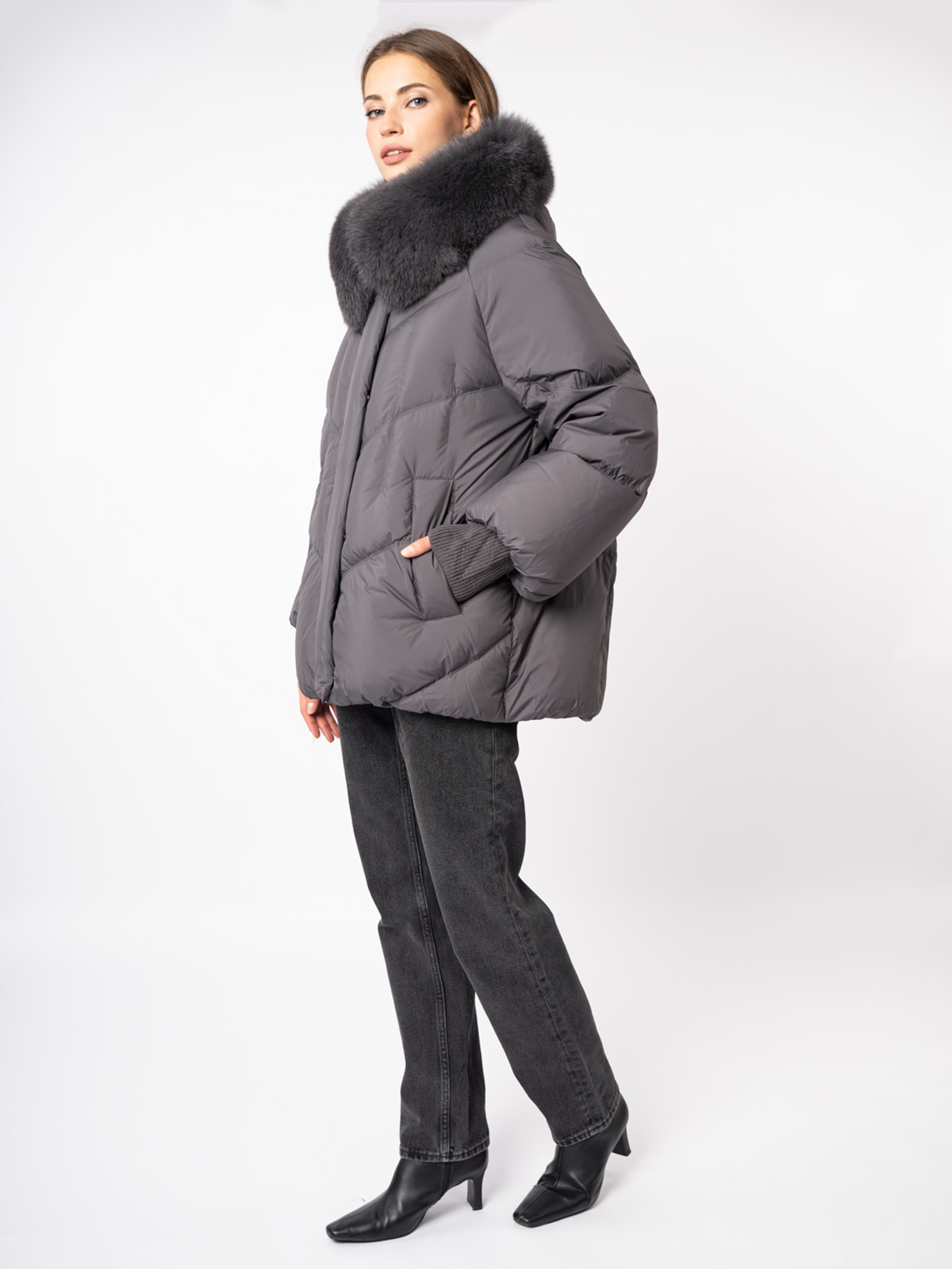 Пуховик женский с капюшоном MISSFREYA 7665 Пуховик женский с капюшоном MISSFREYA 7665