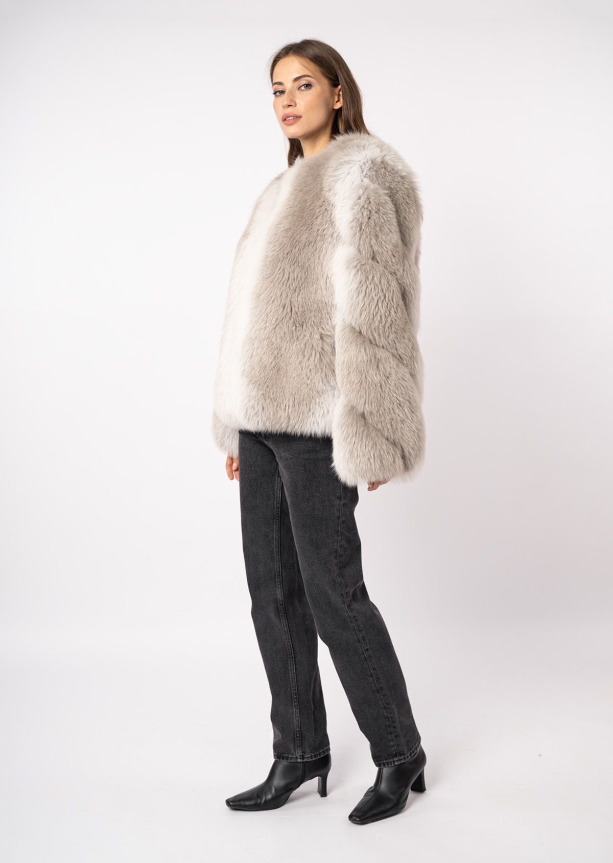 Шуба женская из меха песца и кожи Меха России 005 Шуба женская из меха песца и кожи Меха России 005