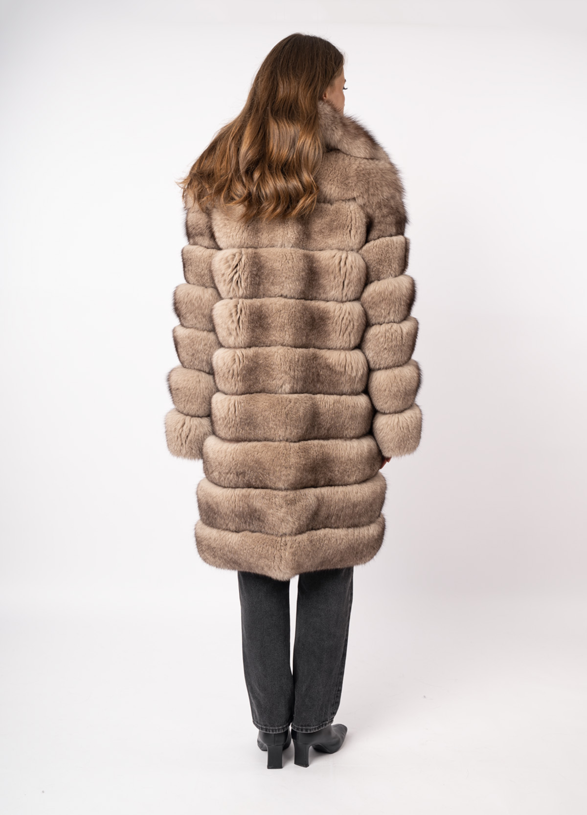 Шуба женская из меха песца Меха России С-1 Шуба женская из меха песца Меха России С-1