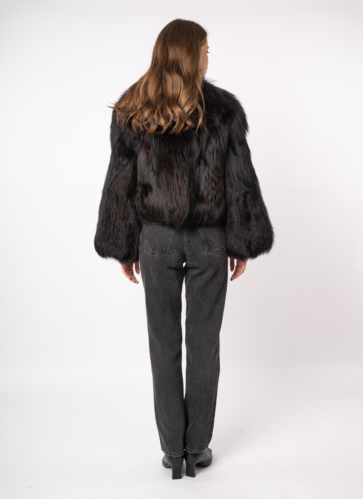 Шуба женская из меха лисицы и кожи Меха России 007 Шуба женская из меха лисицы и кожи Меха России 007