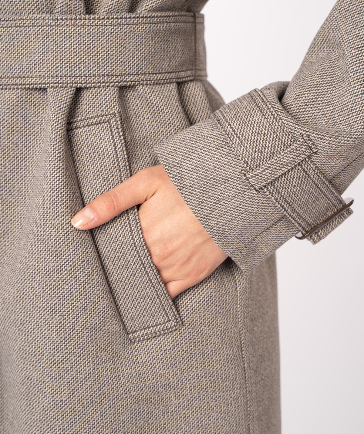 Пальто женское с капюшоном ELectraStyle 6-0005 Пальто женское с капюшоном ELectraStyle 6-0005