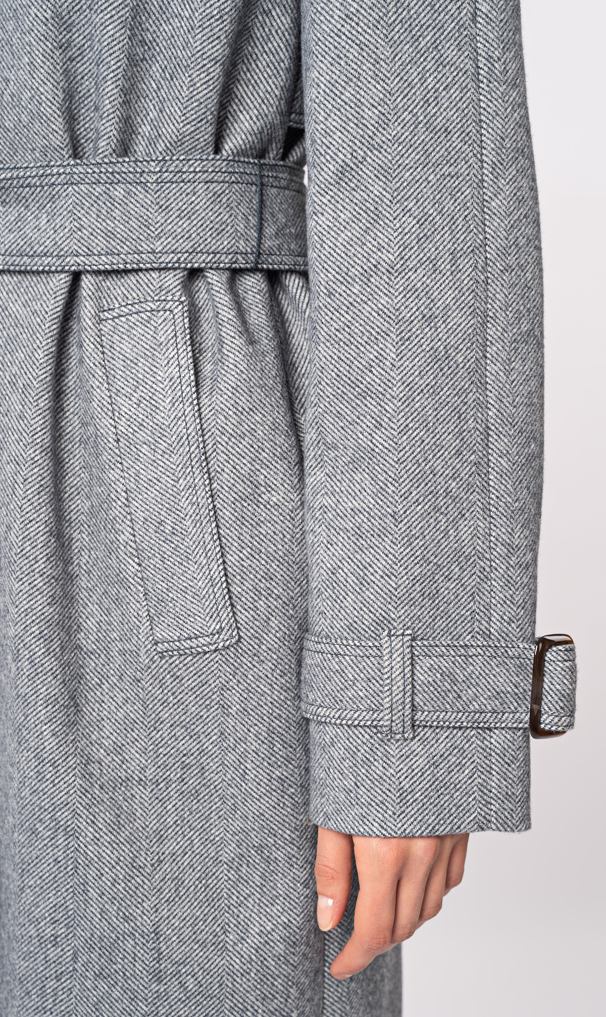 Пальто женское с капюшоном ElectraStyle 6-0005 Пальто женское с капюшоном ElectraStyle 6-0005