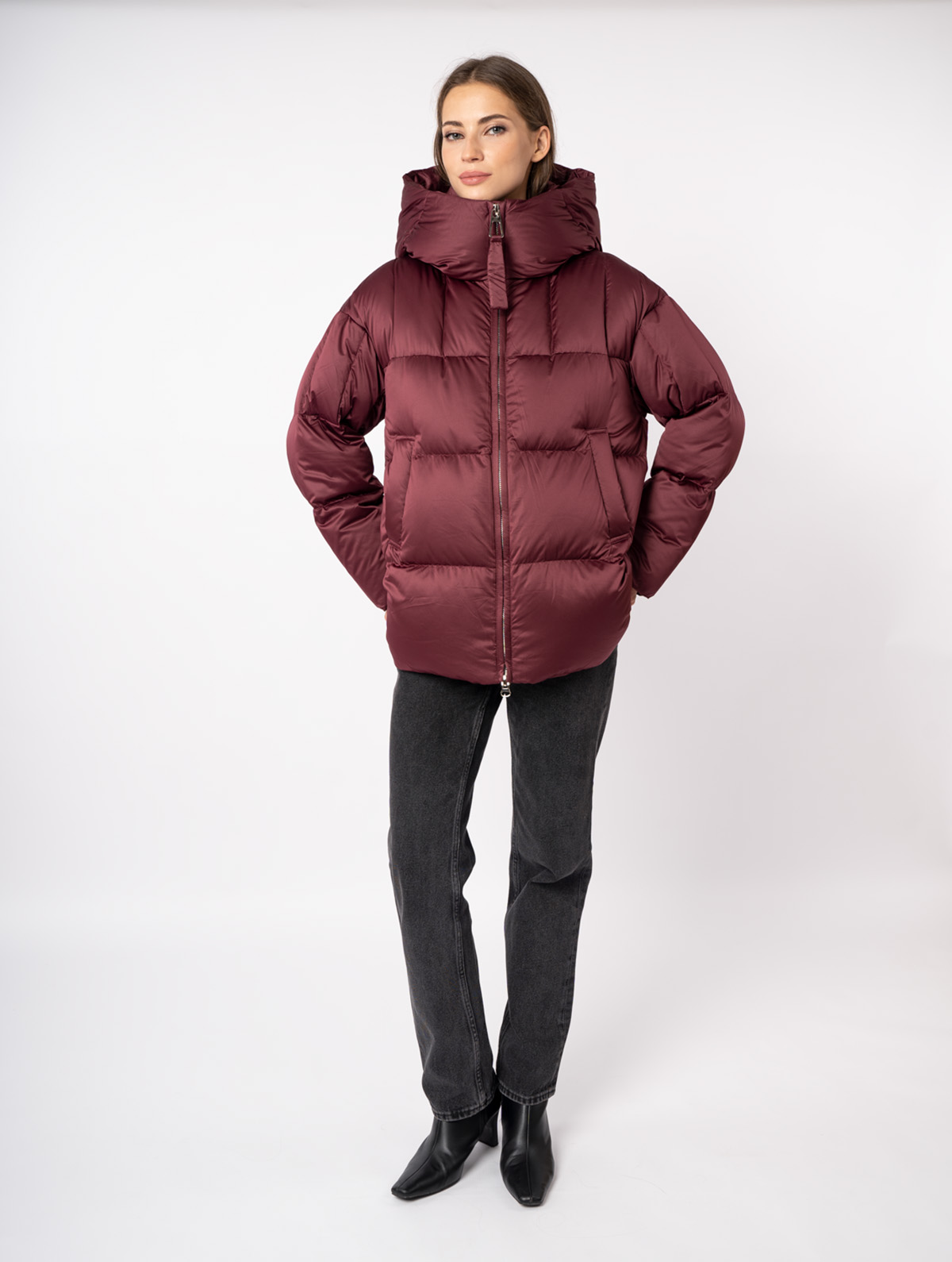 Пуховик женский с капюшоном DEIFY 1197 Пуховик женский с капюшоном DEIFY 1197
