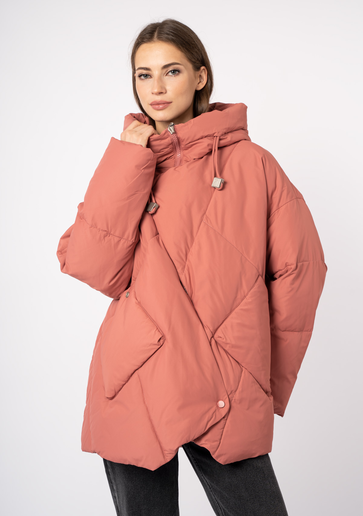 Пуховик женский с капюшоном MISSFREYA MF25825 Пуховик женский с капюшоном MISSFREYA MF25825