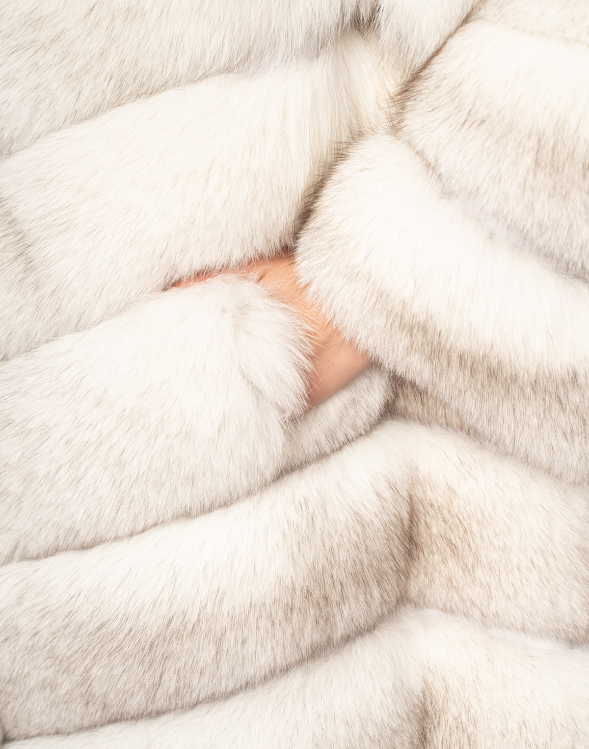 Шуба женская из меха песца Меха России А-4 Шуба женская из меха песца Меха России А-4