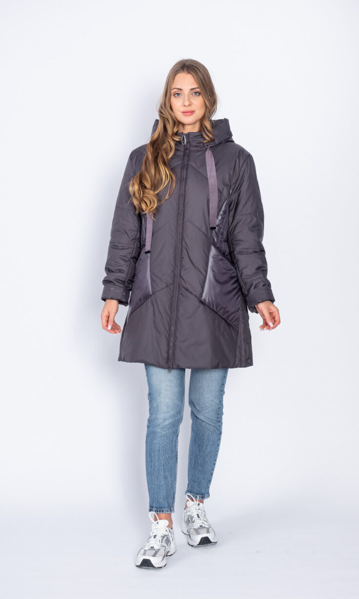 Пуховик женский М-979 с капюшоном слива Пуховик женский М-979 с капюшоном слива