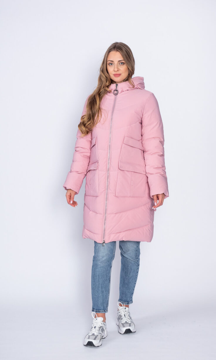 Пуховик женский Мануфактура Носова 19162 с капюшоном розовый Пуховик женский Мануфактура Носова 19162 с капюшоном розовый