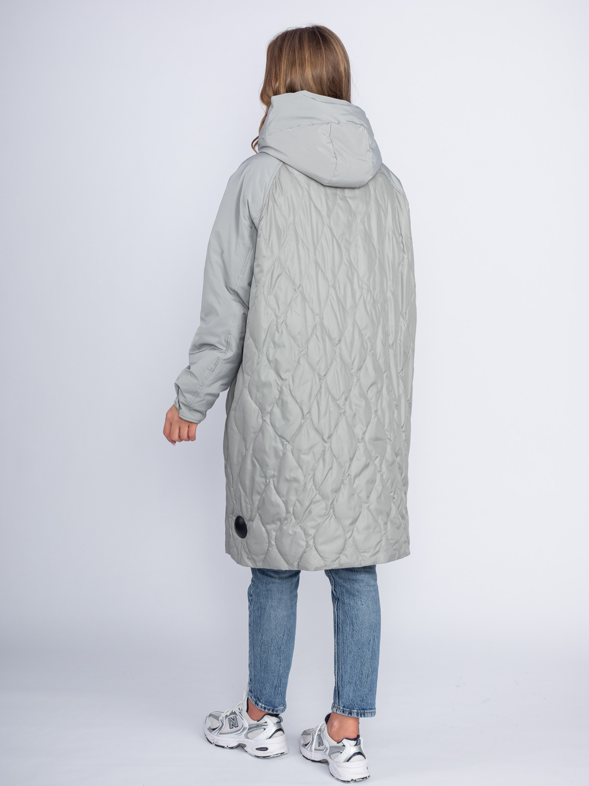 Пуховик женский B 60 258 с капюшоном оливковый Пуховик женский B 60 258 с капюшоном оливковый