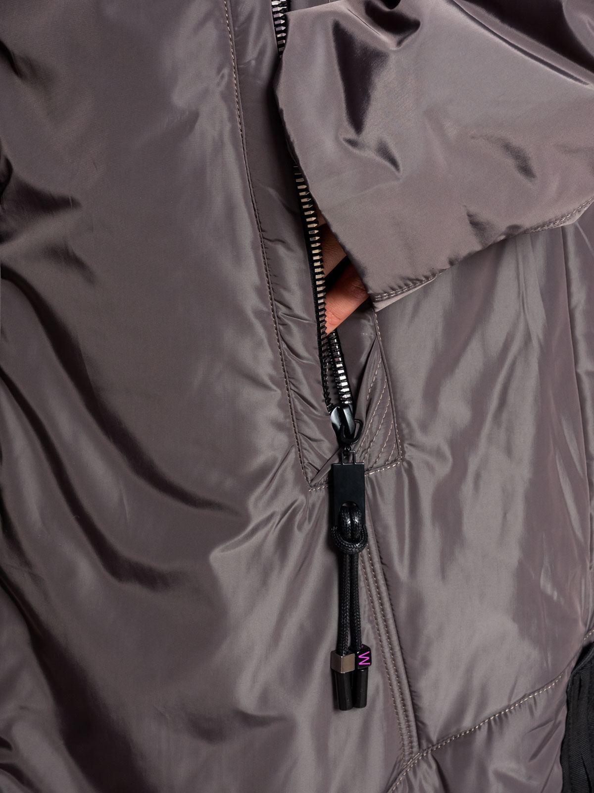 Пуховик женский 5459 с капюшоном кофе Пуховик женский 5459 с капюшоном кофе