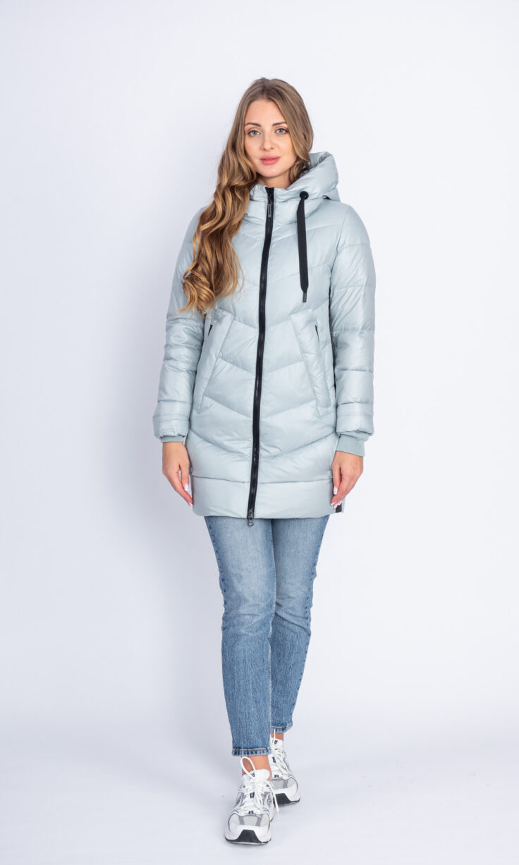 Пуховик женский 20282 с капюшоном голубой
