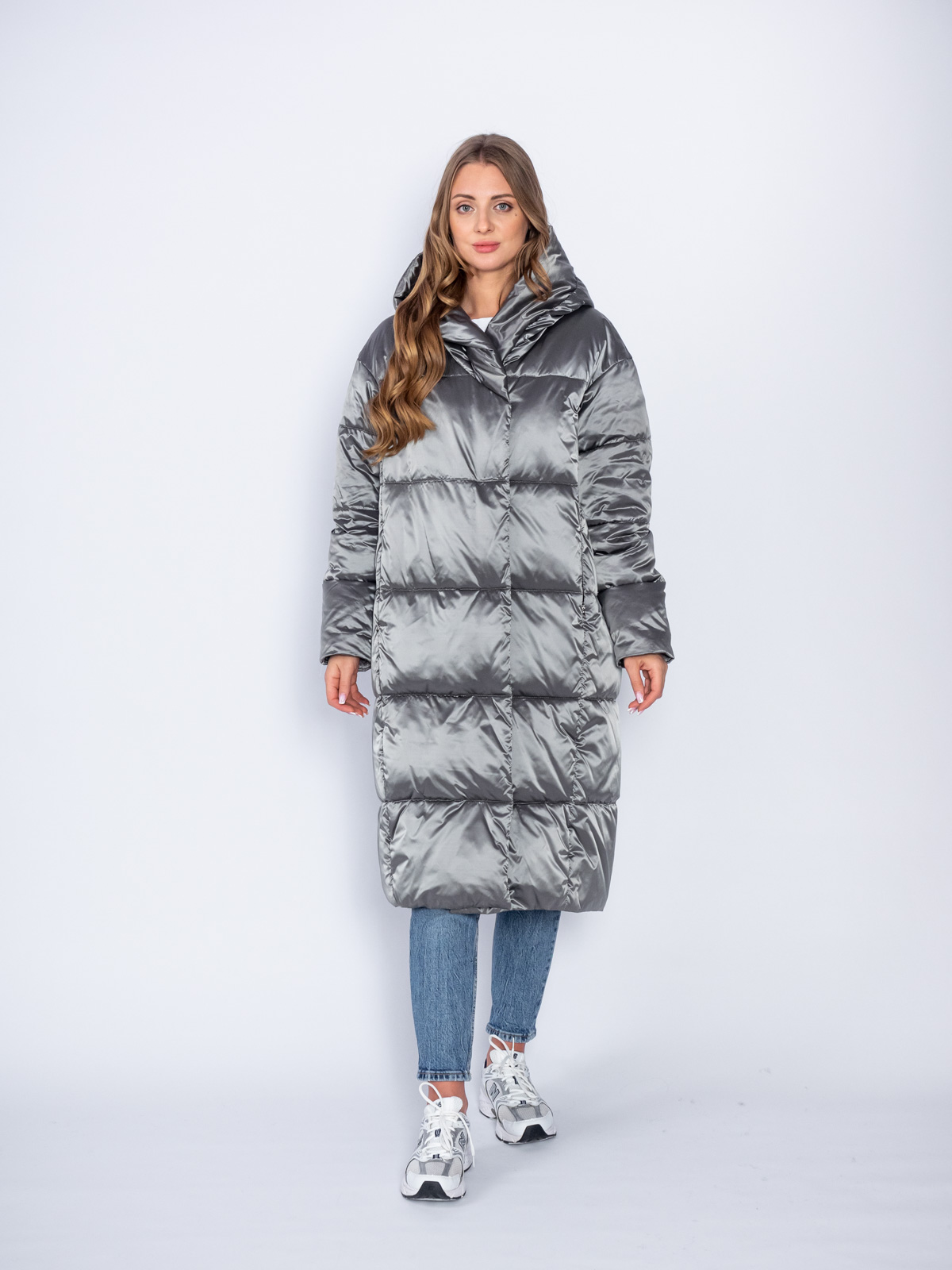 Пуховик женский Qmols 2290710 с капюшоном грей Пуховик женский Qmols 2290710 с капюшоном грей
