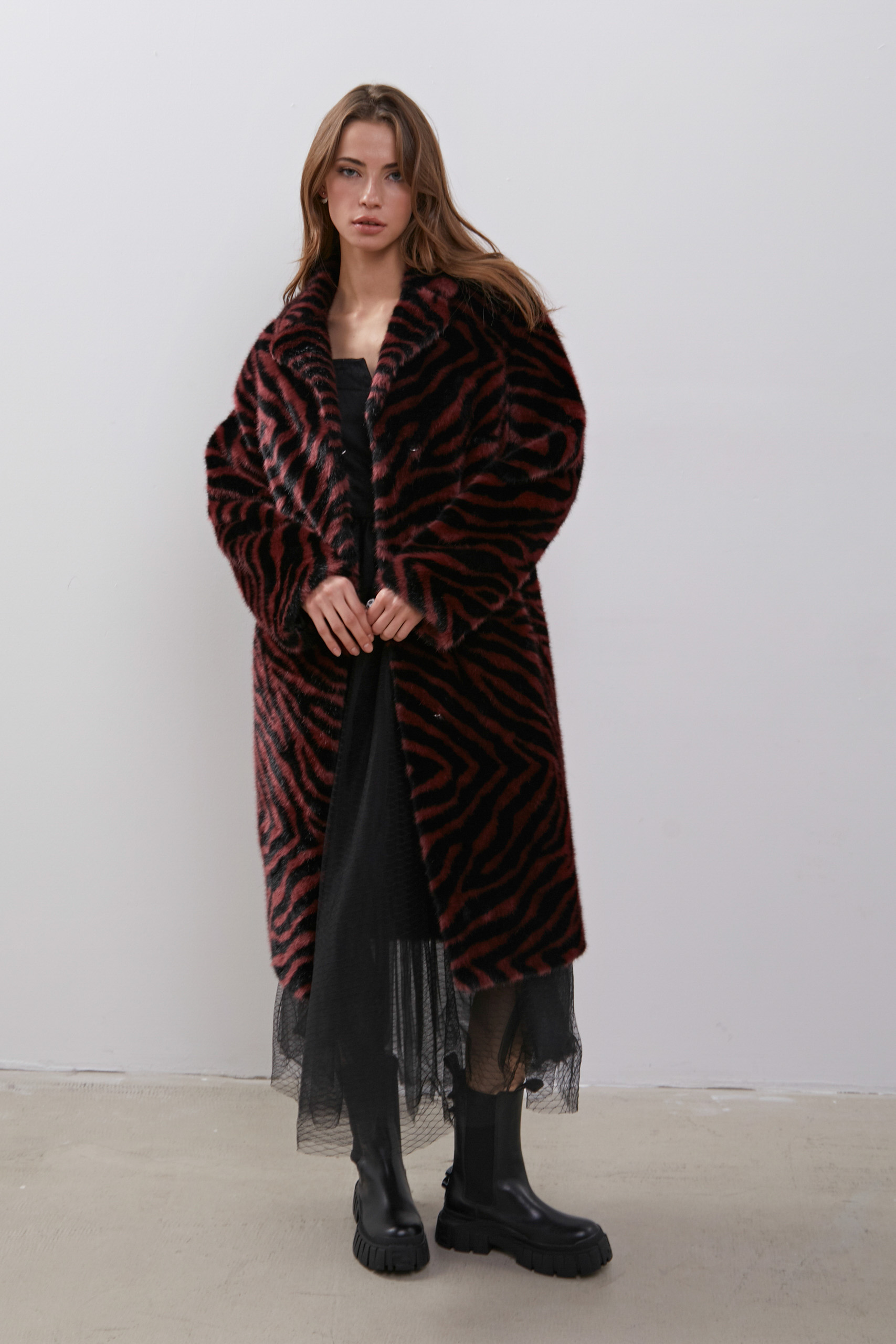 Пальто женское из искусственного меха Simakhov SM2160