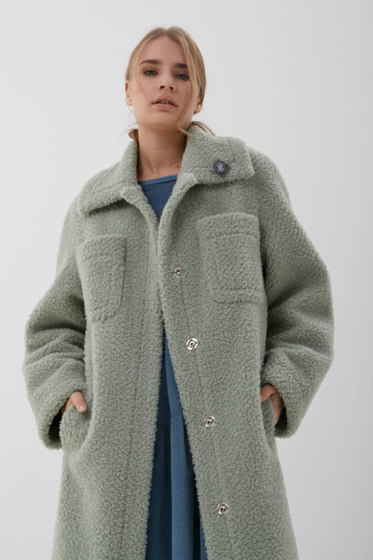 Пальто из эко-меха GRV Premium Furs M-2127