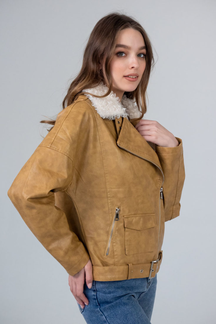 Куртка женская из эко-кожи 71