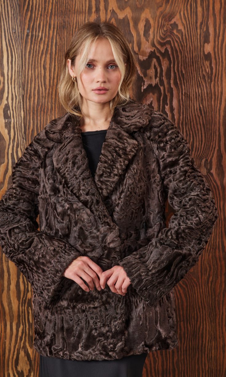 Шуба женская из меха каракуля Panafics Furs МК-702 Шуба женская из меха каракуля Panafics Furs МК-702
